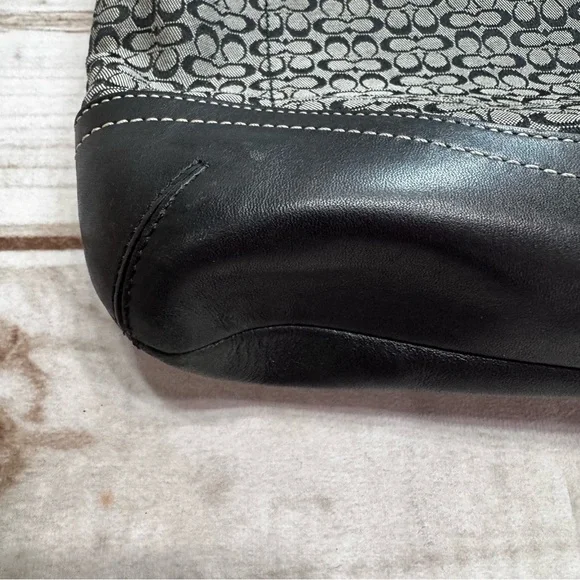 Coach Black & Gray Signature Jacquard Crossbody Shoulder Bag F10944 Vintage 2007 - Picture 9 of 13